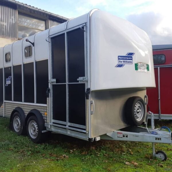 Van Cheval Ifor Williams HB 610 – Transport 4/5 Chevaux