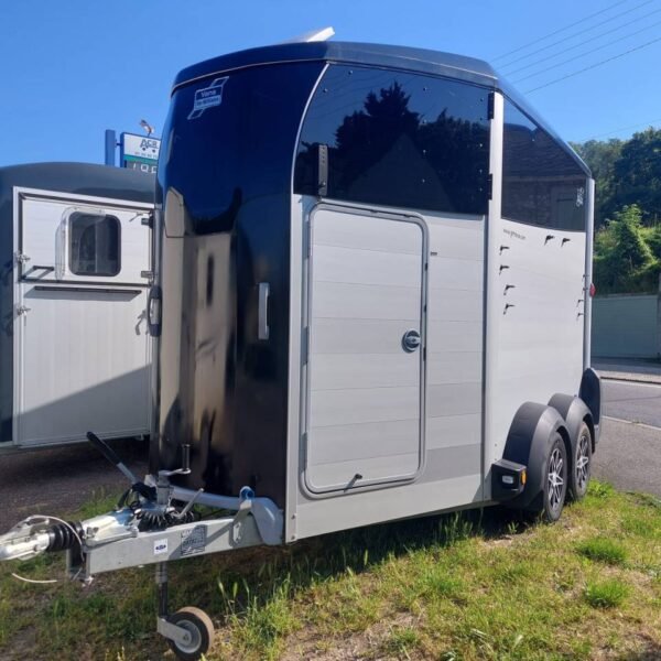 Van Ifor Williams HBX511 – 2 Places, Spacieux et Équipé (2019) – Occasion