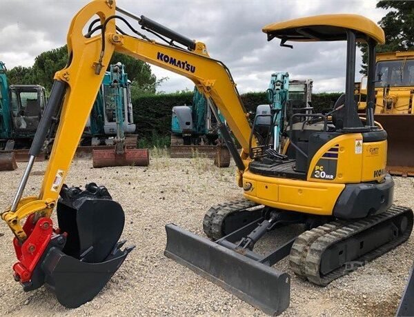 Komatsu PC30MR (2008) – Mini Pelle 3,29T, 3810 Heures, 3 Godets