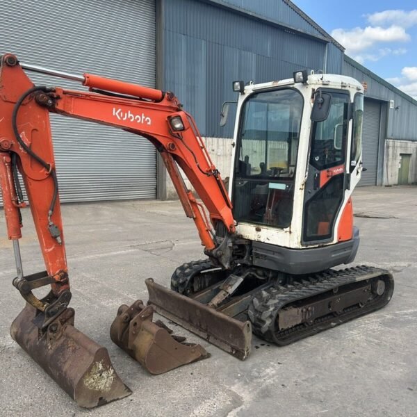 Kubota U25-3 Occasion 2008 – Mini Pelle 2,6T avec BRH et 3 Godets