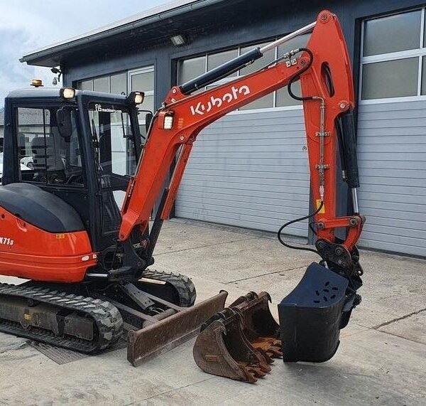 Mini pelle Kubota KX71-3 2,8T – 2017 occasion