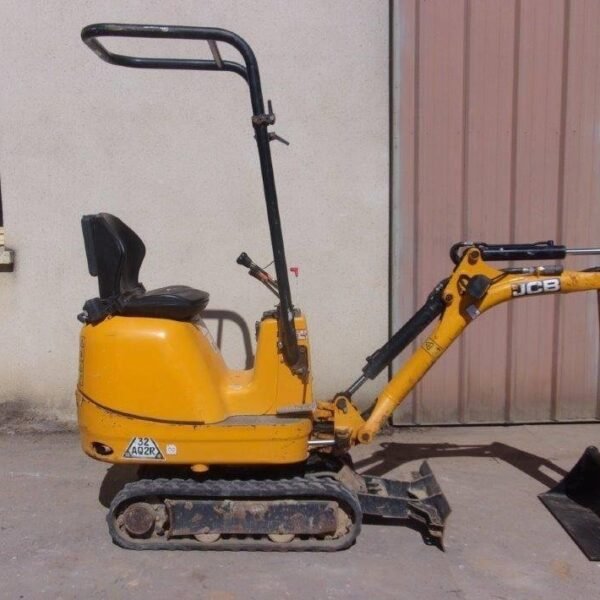 Mini Pelle JCB 8008 d’Occasion (2017) – 0,9T + 3 Godets