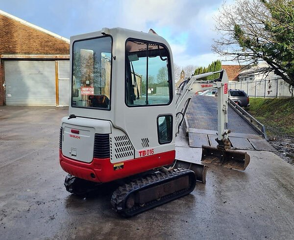 Mini Pelle TAKEUCHI TB016 – 1,6T Occasion